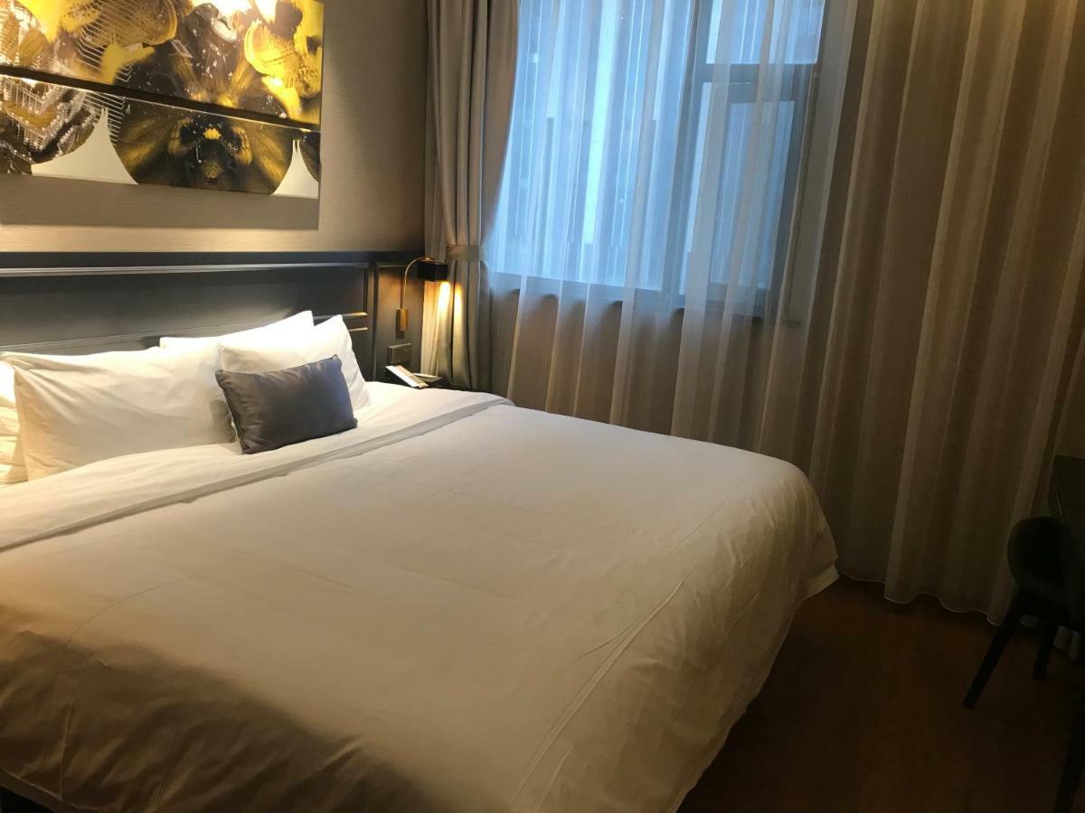 Yitel Premium Hotel Шанхай Екстер'єр фото